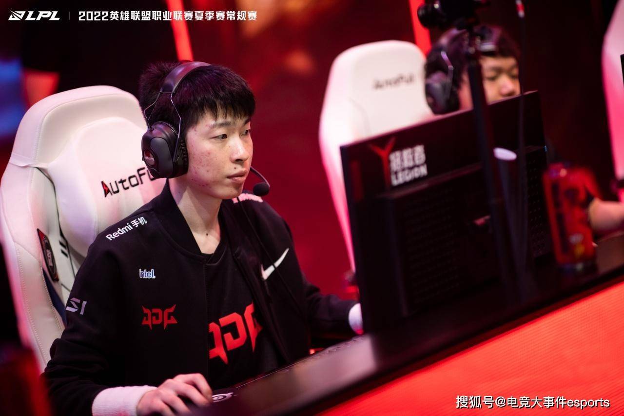 C9翻盘DK，JackeyLove单局斩获MVP宿命之战入围赛，强势挺进下一轮
