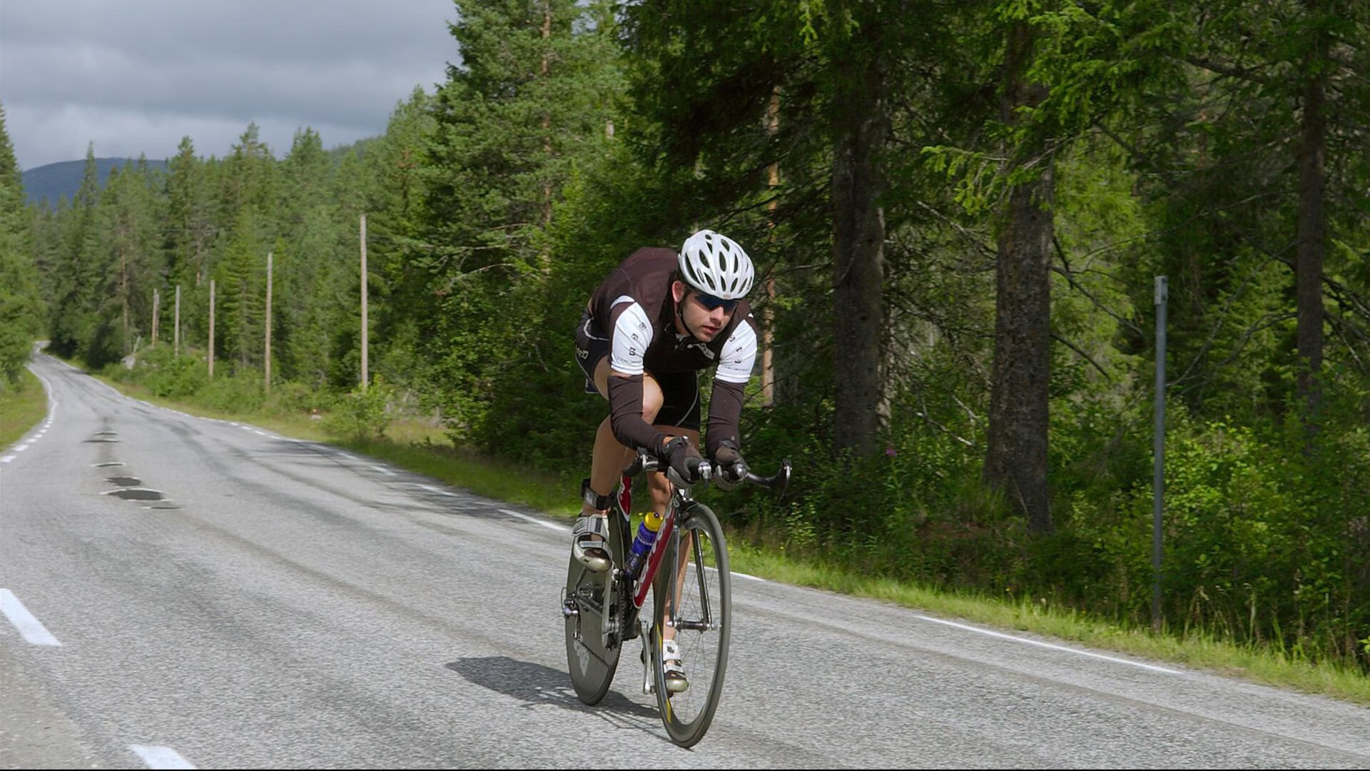 开云-孙兴慜爆发，喀麦隆正面击溃波兰